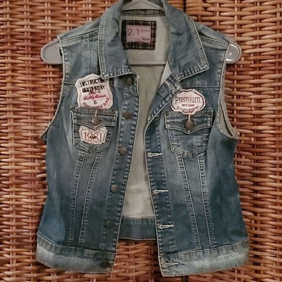 2.1 Denim Jean Vest with Patches M - Picture 1 of 8